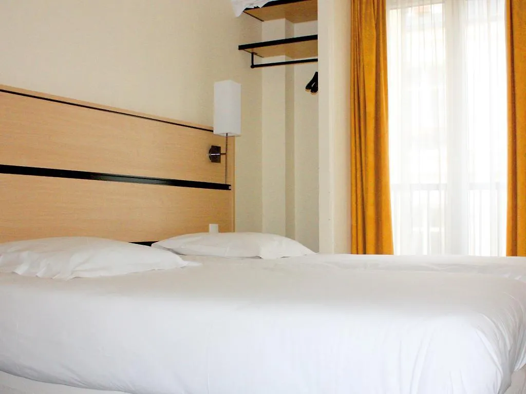 Hotel New Saint Lazare Paris